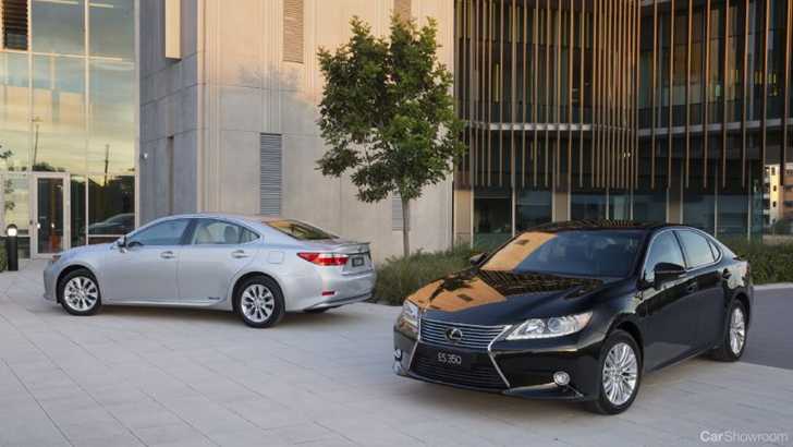 2013 LEXUS