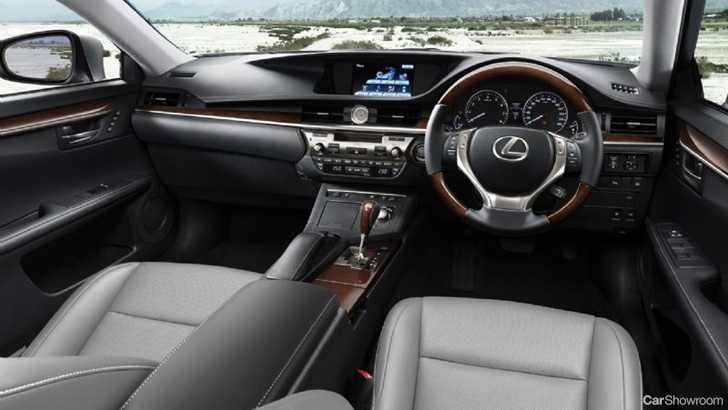 2013 LEXUS