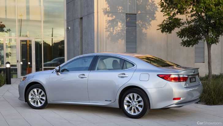 2013 LEXUS