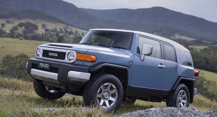 2013 TOYOTA FJ CRUISER