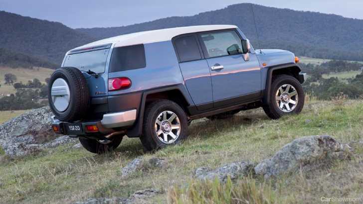 2013 TOYOTA FJ CRUISER