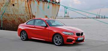 2013 BMW 2