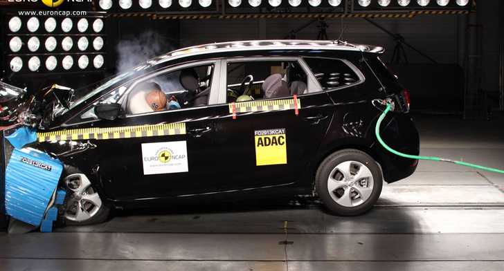2013 KIA RONDO