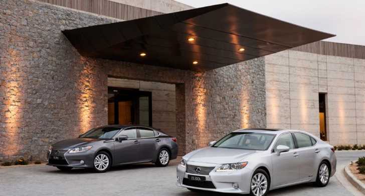 2013 LEXUS