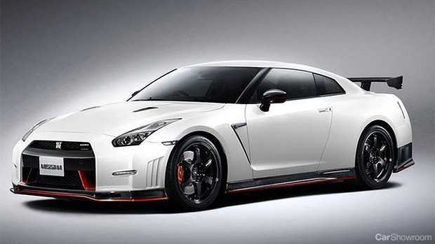 2013 NISSAN GT-R