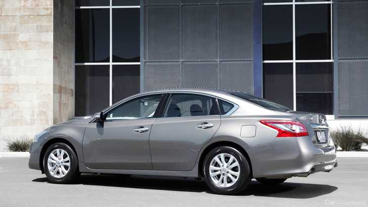 2013 NISSAN