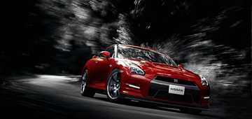 2013 NISSAN GT-R