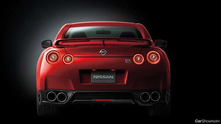 2013 NISSAN GT-R