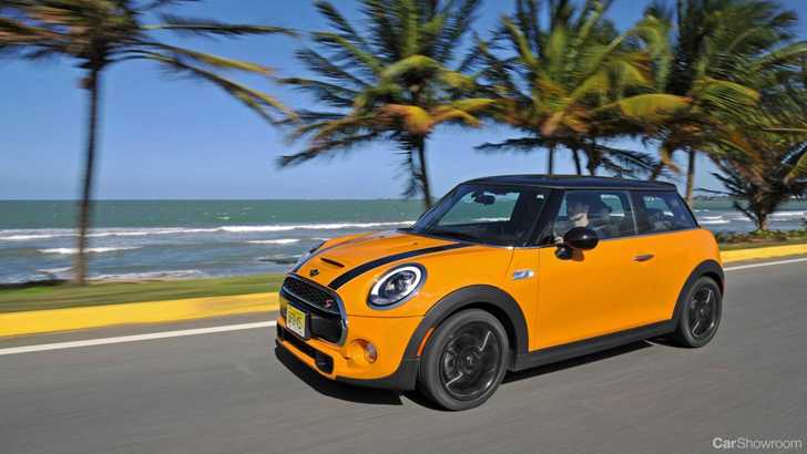 2014 MINI COOPER