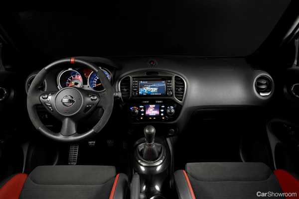 2014 NISSAN JUKE