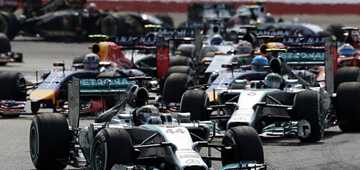  Ricciardo Sidelined As Mercedes-Benz Dominates in Malaysia