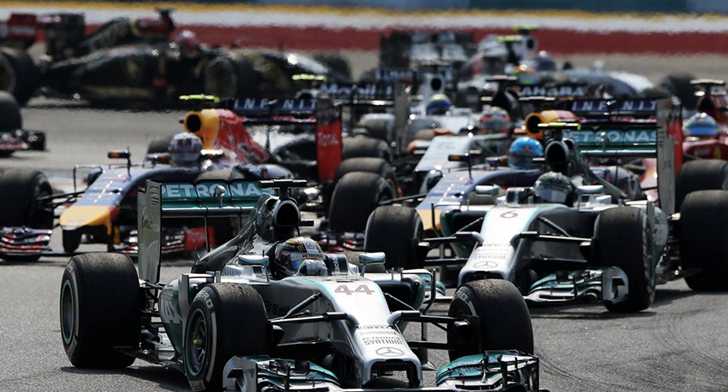  Ricciardo Sidelined As Mercedes-Benz Dominates in Malaysia