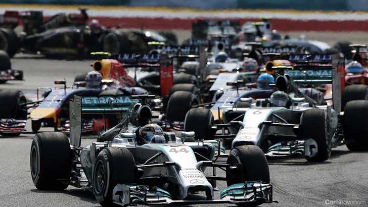 Ricciardo Sidelined As Mercedes-Benz Dominates in Malaysia