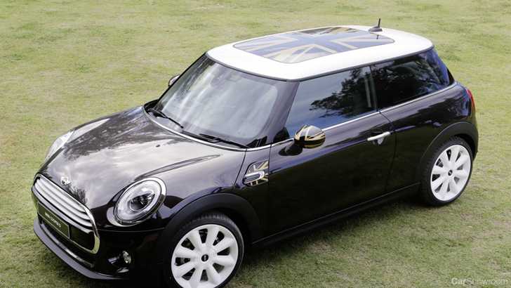 2014 MINI COOPER