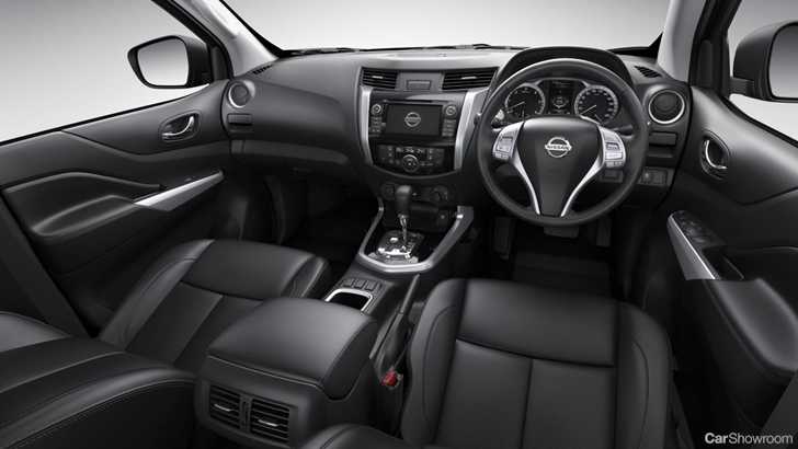 2014 NISSAN NAVARA