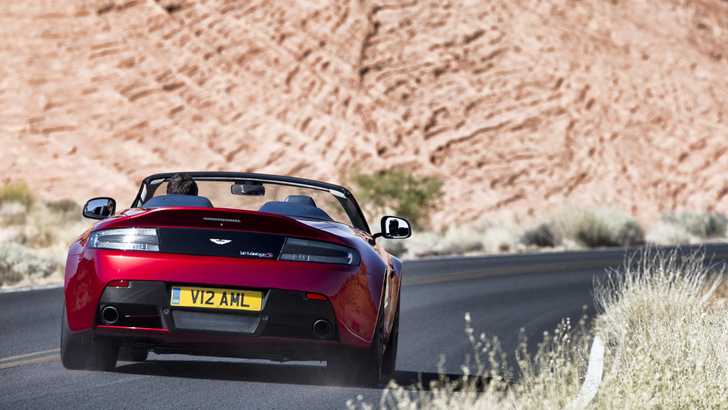 2014 ASTON MARTIN