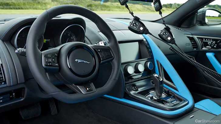 2014 JAGUAR F-TYPE 2D COUPE