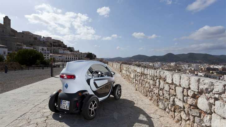 2014 RENAULT