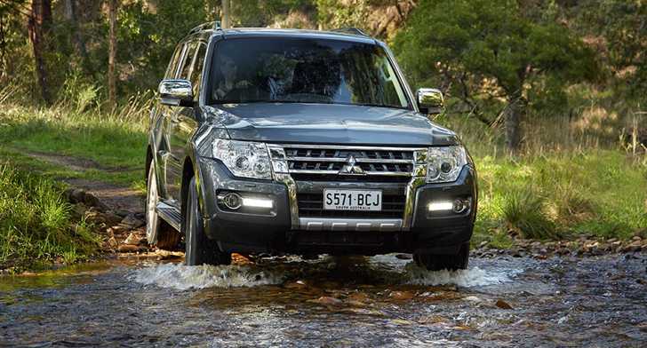 2014 MITSUBISHI PAJERO